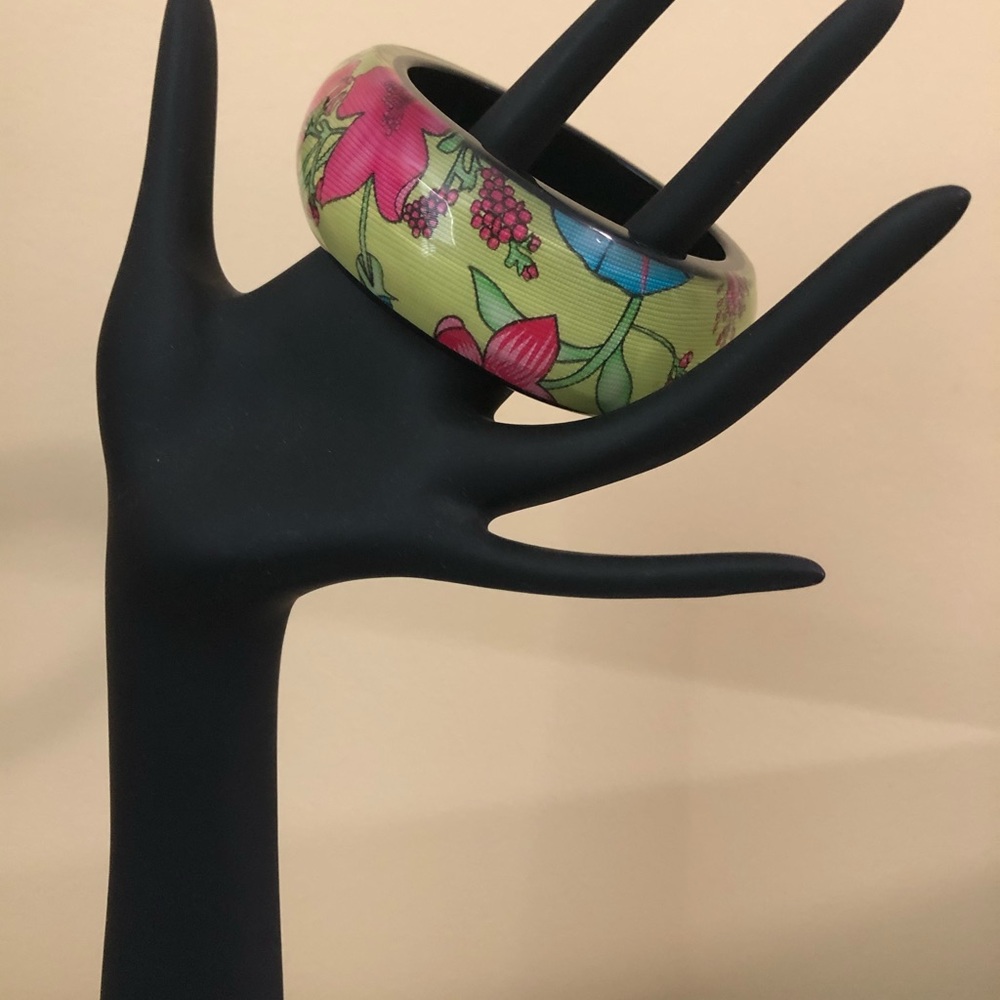 Vtg Lucite Bangle Bright Green Floral Wide Heavy